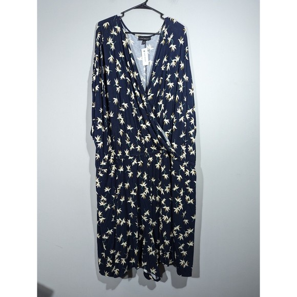 New Lane Bryant Navy Floral Faux Wrap Romper Plus Size Woman 34/36 - Picture 1 of 8